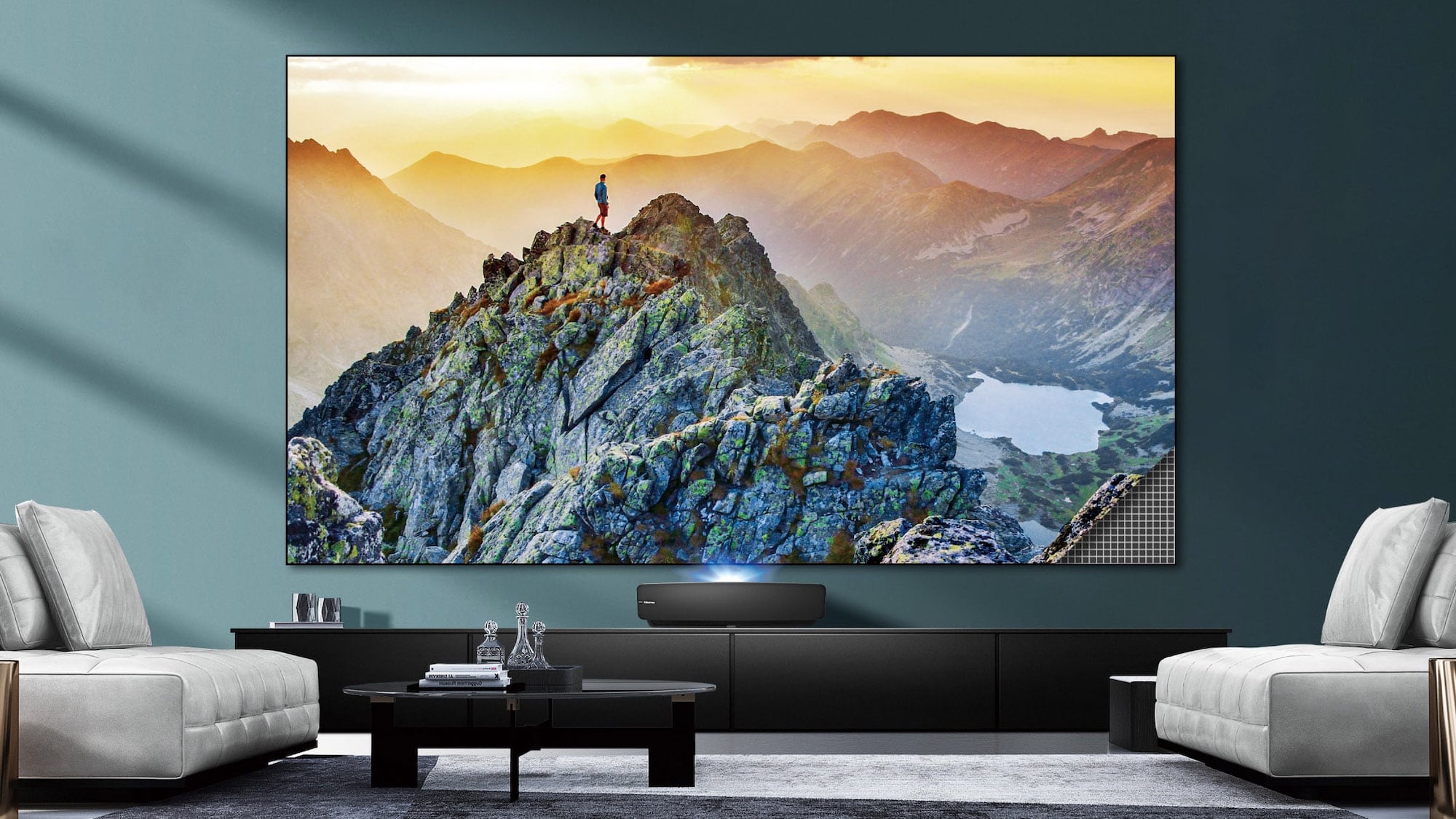 TCL Q7 QLED Smart 4K TV یک تلویزیون میان‌رده با عملکرد و قیمت مناسب